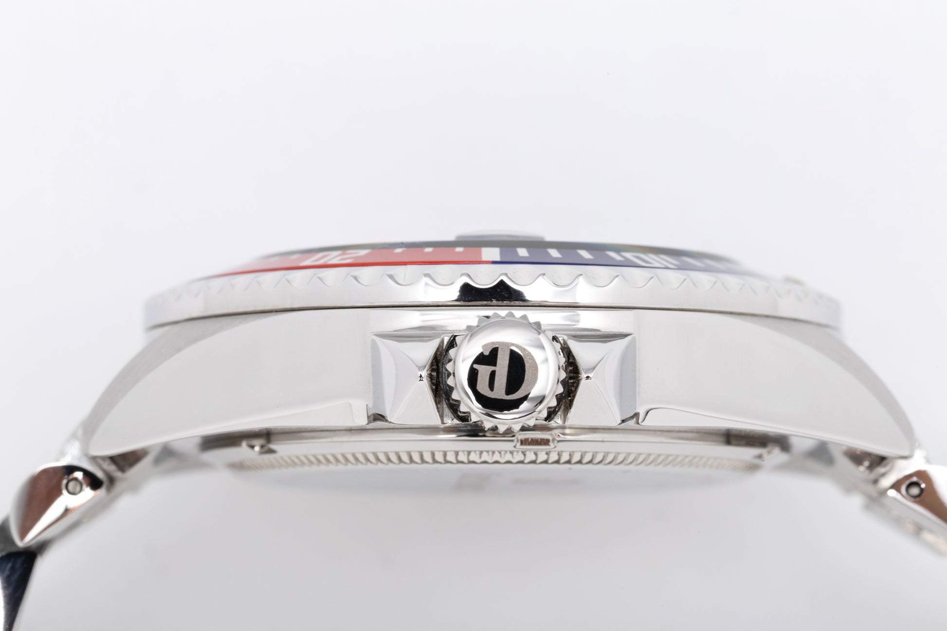 Subacqueo "Forthy-four" blue & red bezel